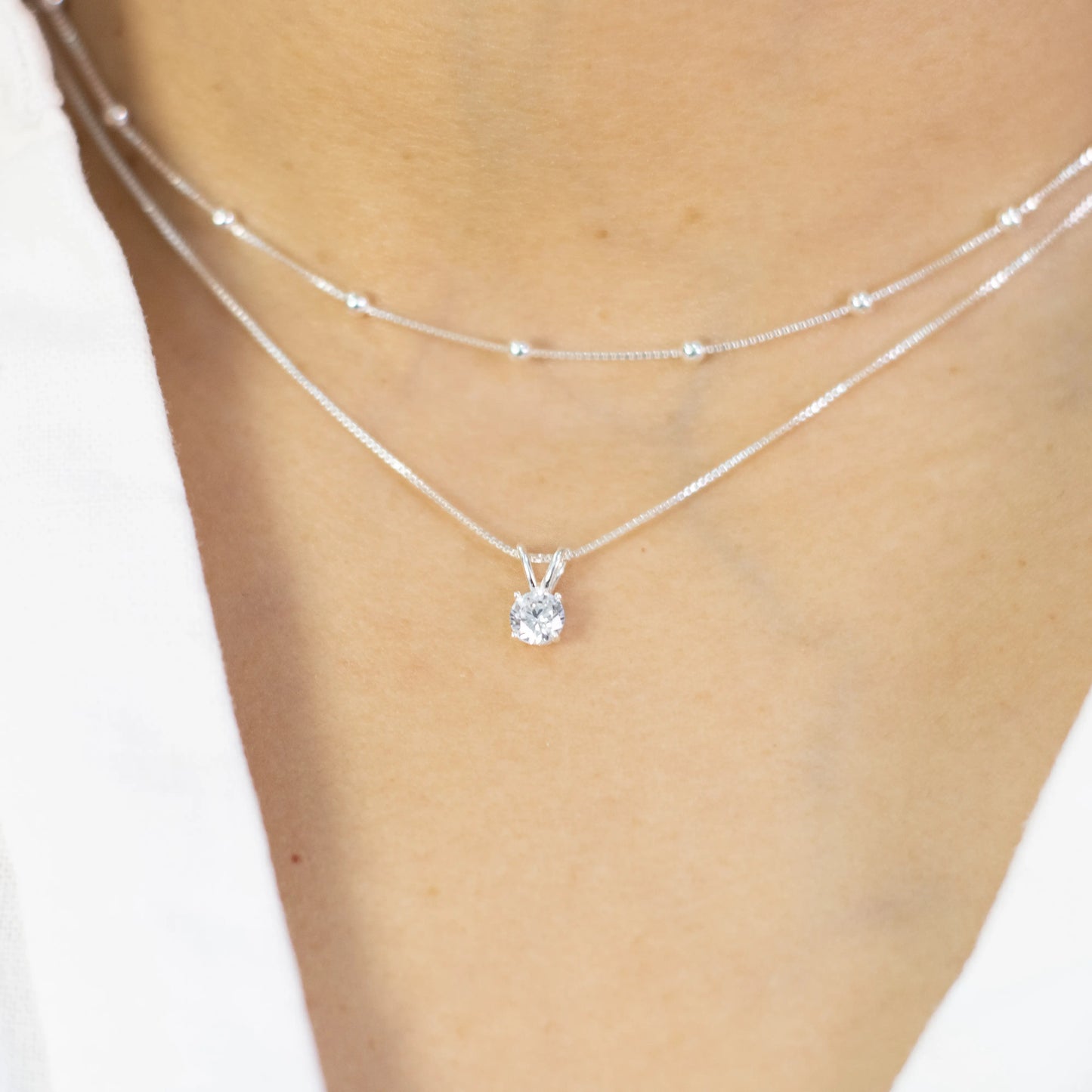 Collar punto de luz plata 