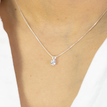 Collar de plata 925 punto de luz